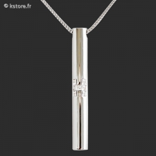 Collier argenté avec