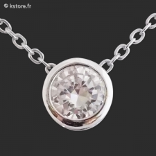 Collier argenté avec